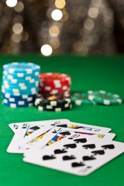nongki303 app interface showing live casino tables on mobile